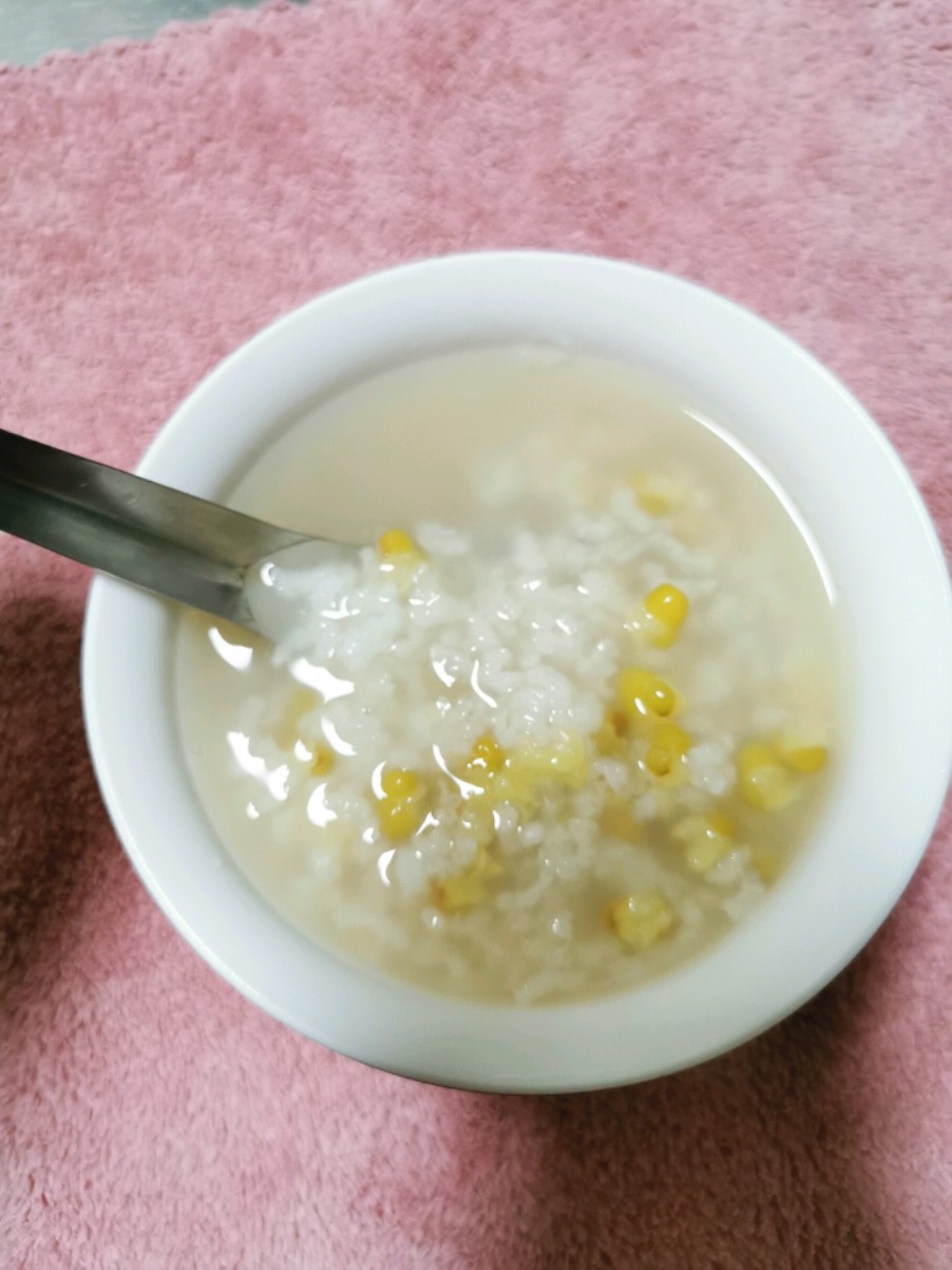 大米粥的做法(皮蛋大米粥的做法)