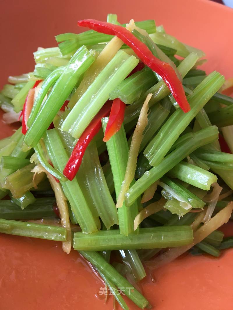 芹菜的做法(牛肉炒芹菜的做法)